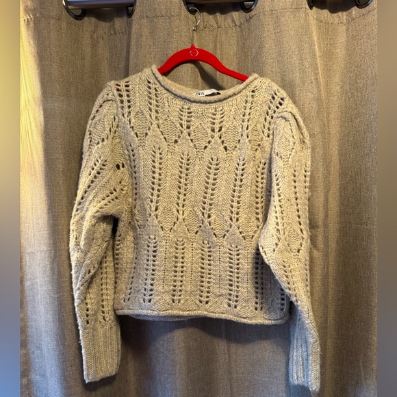 Zara Chunky Knit Sweater in Cream - Picture 1 of 9